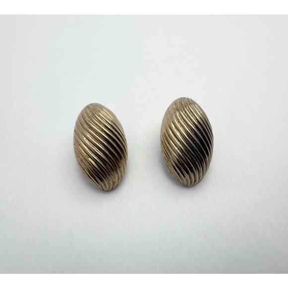 Vintage 50s MARINO Silver Tone Ribbed Dome Clip On Earrings Mid Century - Picture 1 of 9